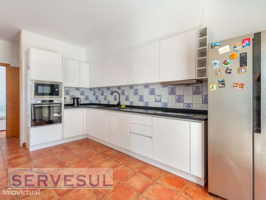 Luxuosa Moradia de luxo de 2 andares composta por 4 quartos, com um...-6