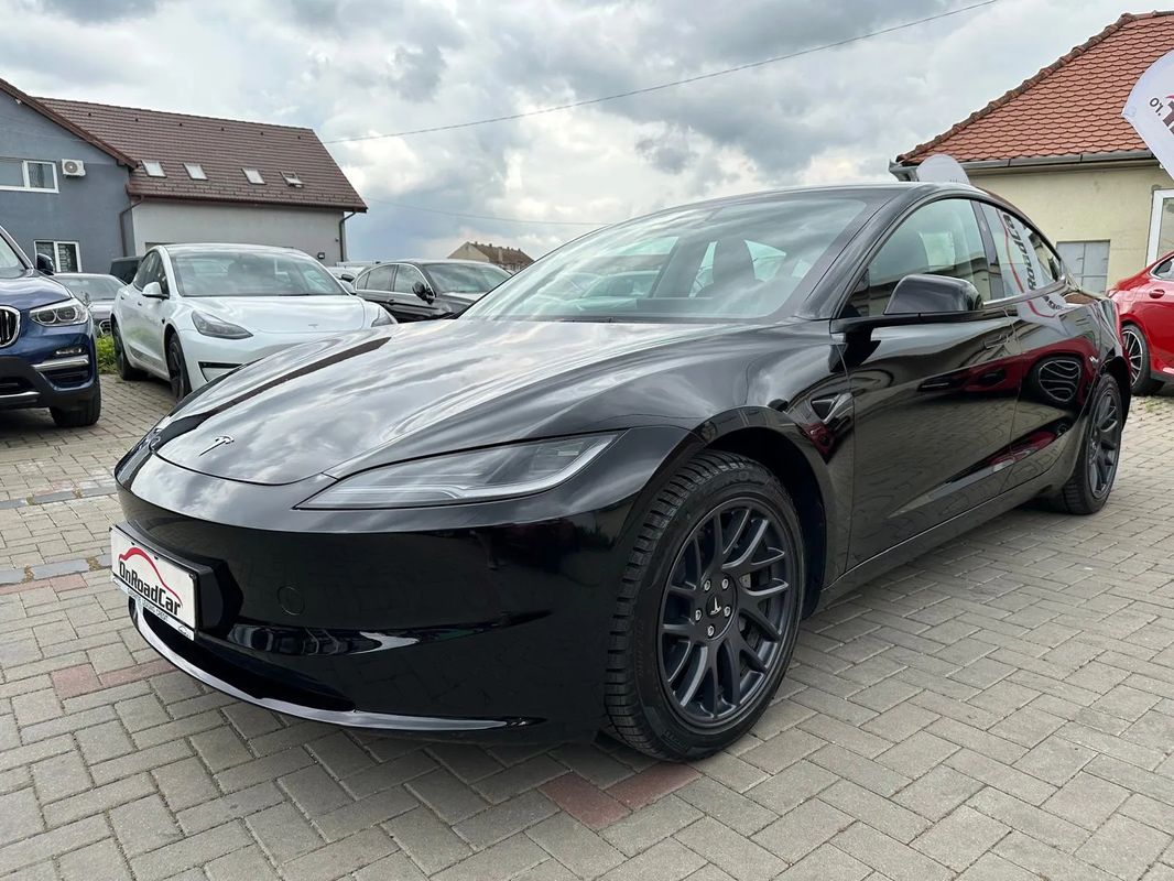 Tesla Model 3 Langstreckenbatterie Allradantrieb Dual Motor - 5
