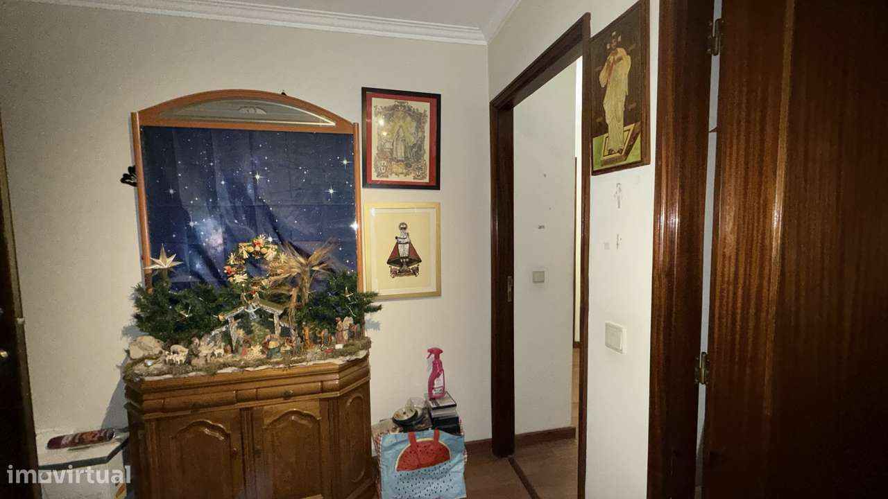 Apartamento T1+1 em Mafamude, Vila Nova de Gaia-12