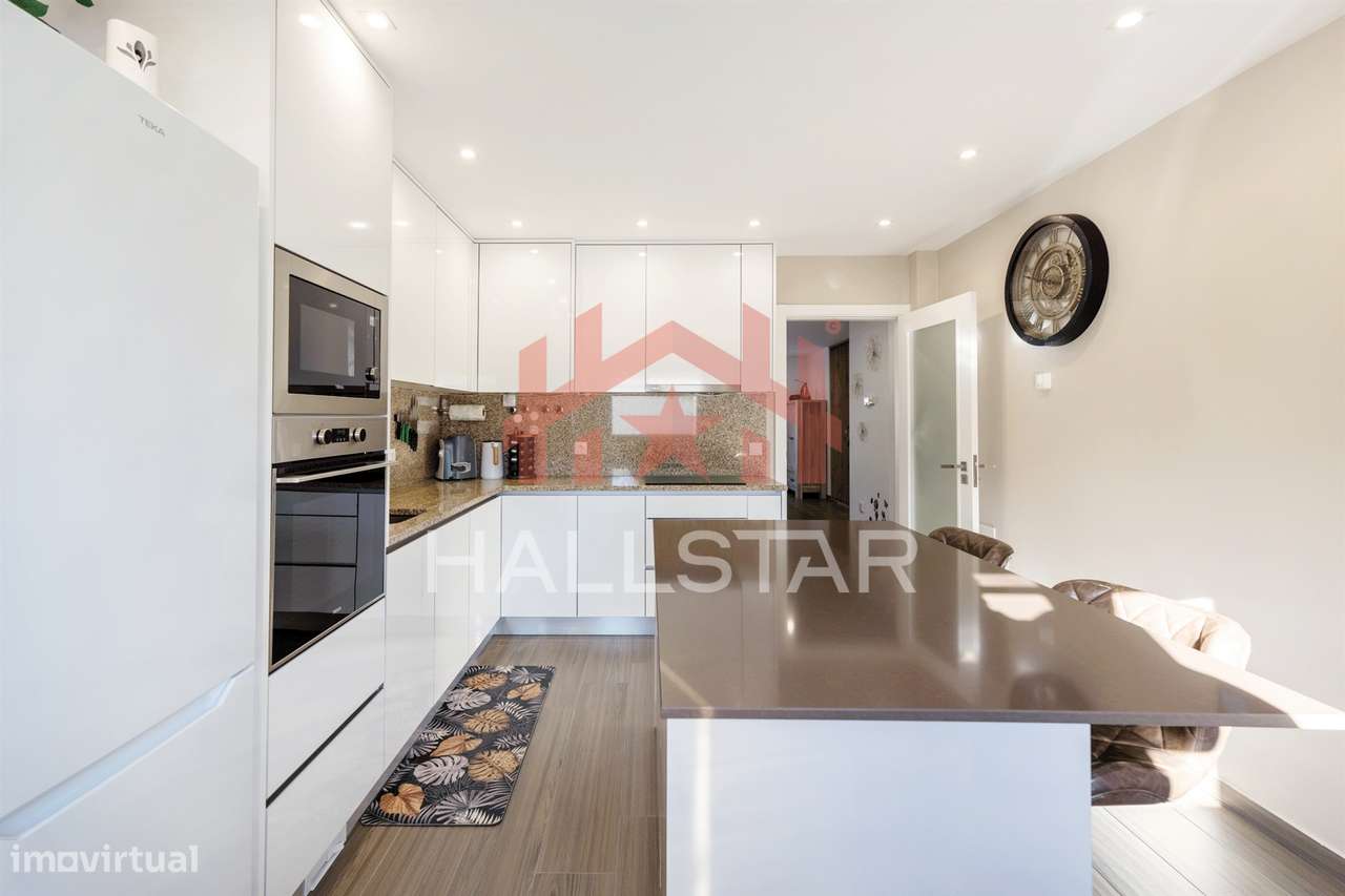 Moradia T4 / Jardim e Garagem / Cela-6