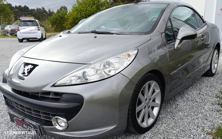 Peugeot 207 CC - 12