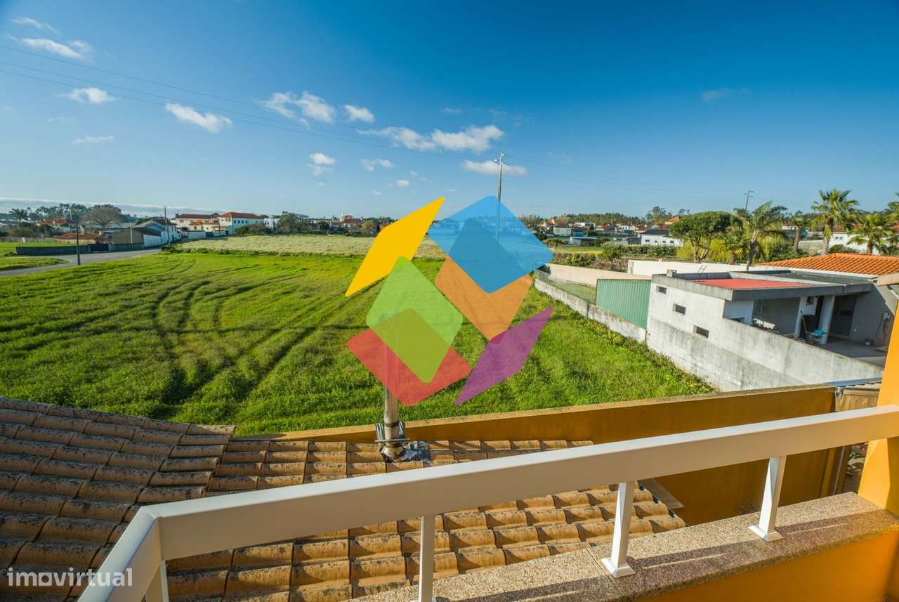 Moradia T4 à venda em Arada - Ovar-26