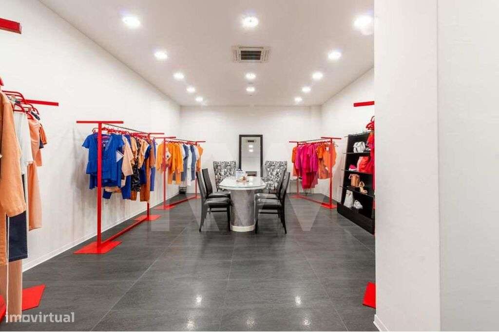 Loja Comercial 345m2 | Laranjeiras – Espaço Versátil com Elevado Poten - Grande imagem: 2/28