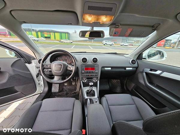 Audi A3 2.0 TDI Sportback DPF S line Sportpaket - 4