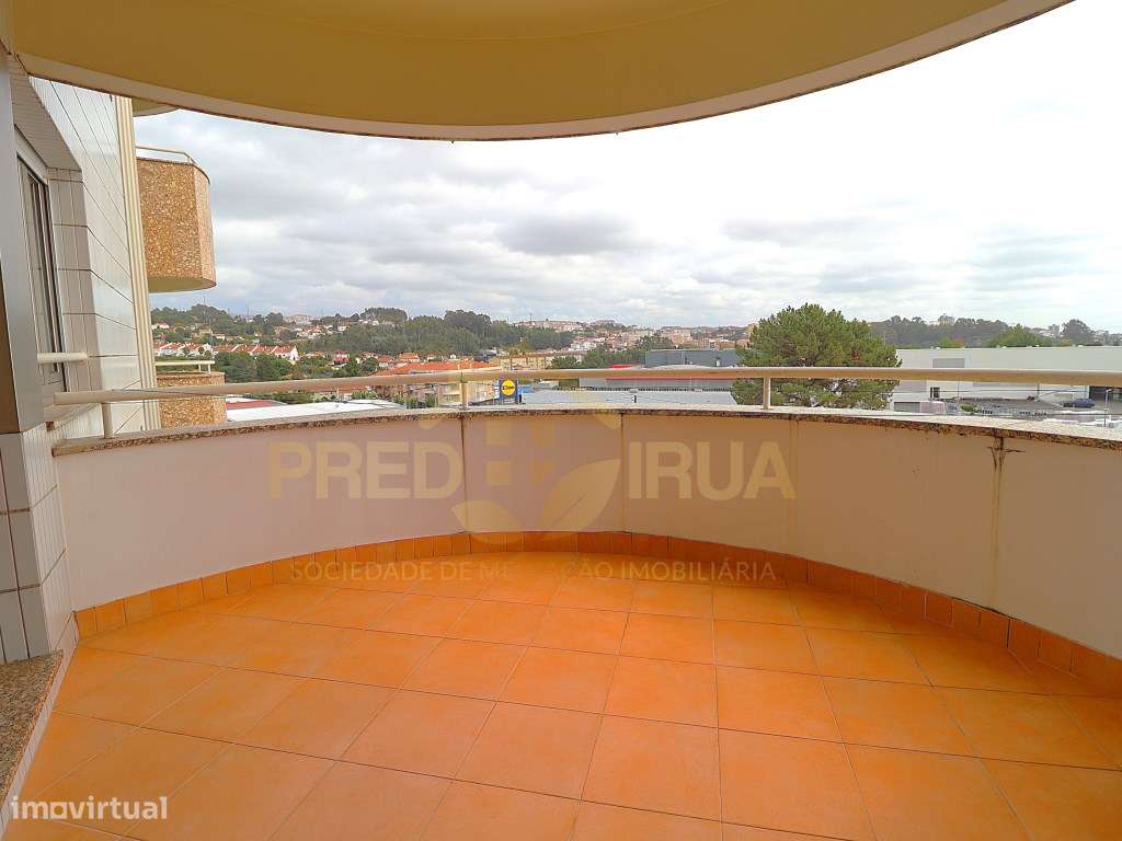 Apartamento T3 em Arrendamento em Santiago de Riba-Ul, Oliveira de ... - Grande imagem: 4/19