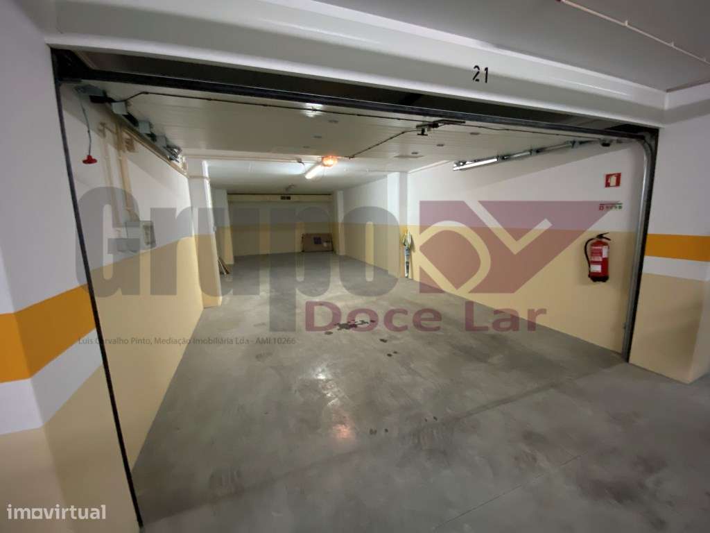 Apartamento T3 com Piscina e Jacuzzi em Sesimbra-27