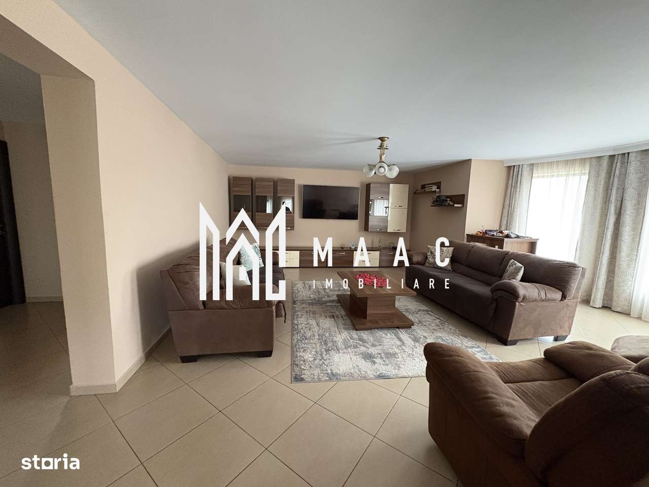 Casa cu 5 camere  I Curte 920 mp  I Tocile - Imagine principală: 2/17