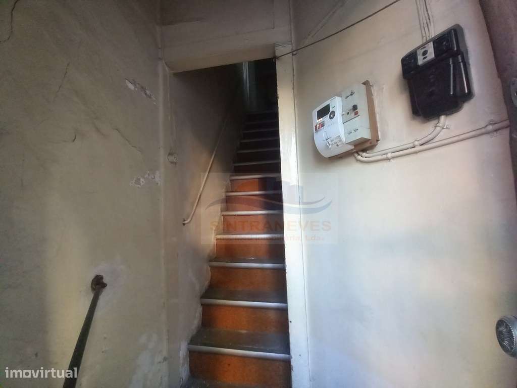 Prédio Propriedade Total, em Alcântara, Lisboa um bairro tradiciona... - Grande imagem: 4/35