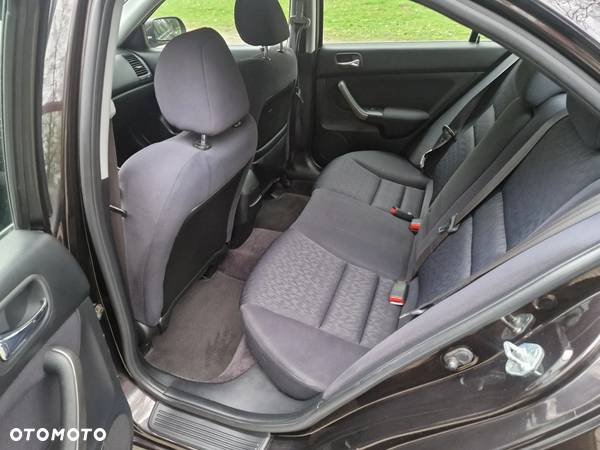 Honda Accord 2.0 Comfort - 3