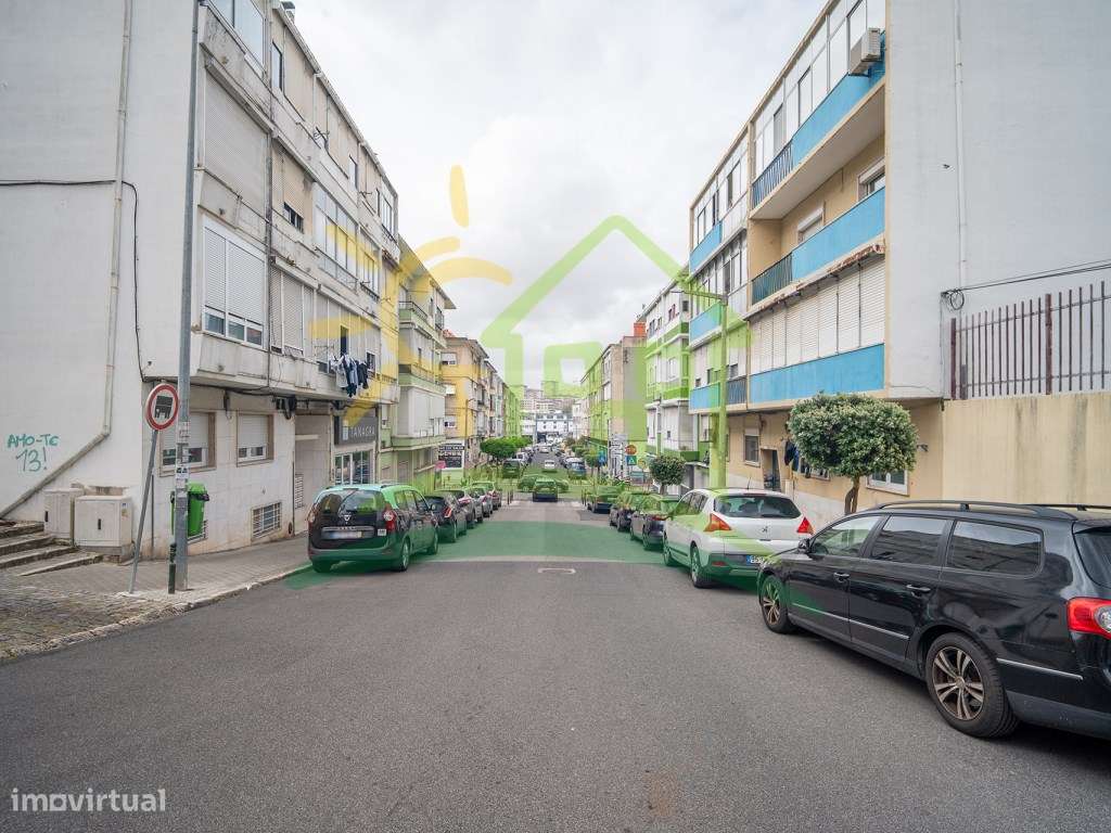 Apartamento T1 Tot. Remodelado Olival Basto Terraço 80m2-37