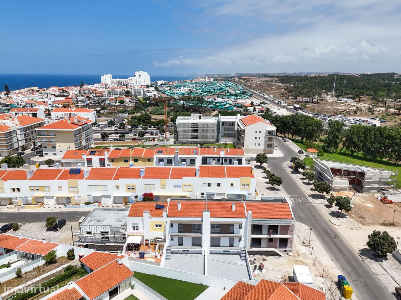 Duplex T2+2 em Lourinhã com Terraço e Proximidade à Praia-3