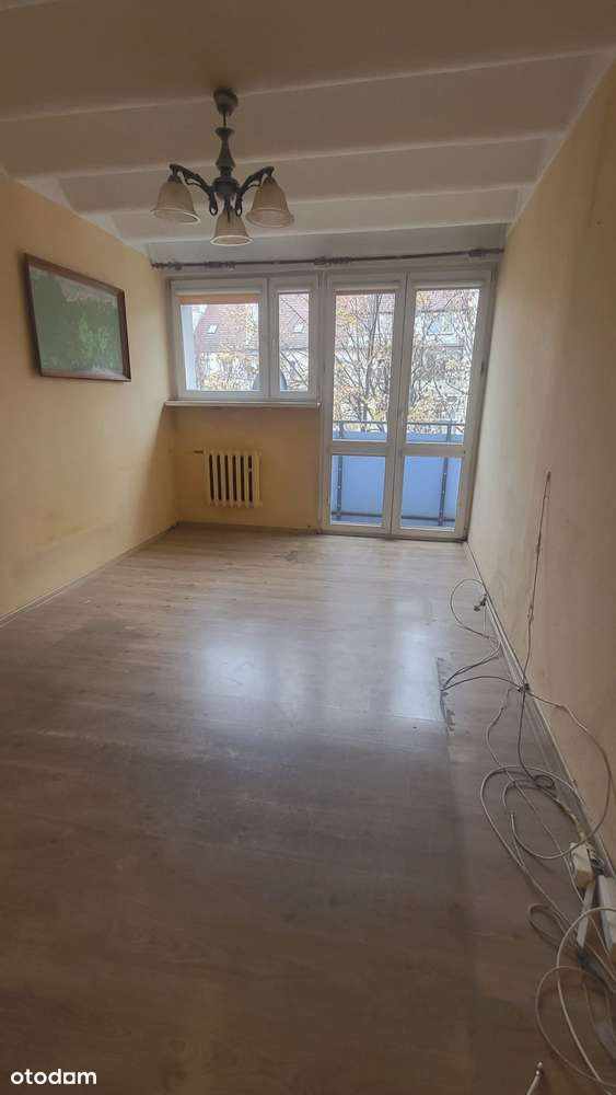 Ul Spiżowa 2 pok  balkon od podwórka blok-3