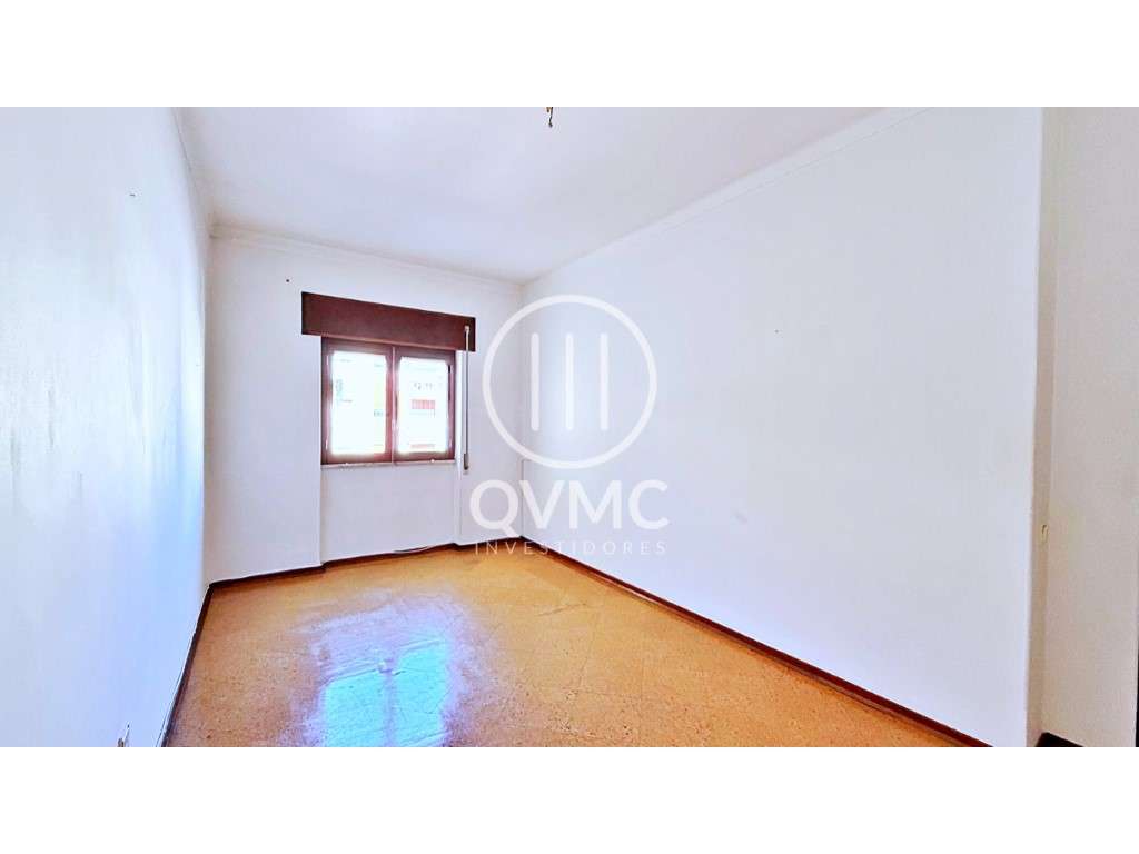 Apartamento T3 na Moita com varandas - 1º andar-25