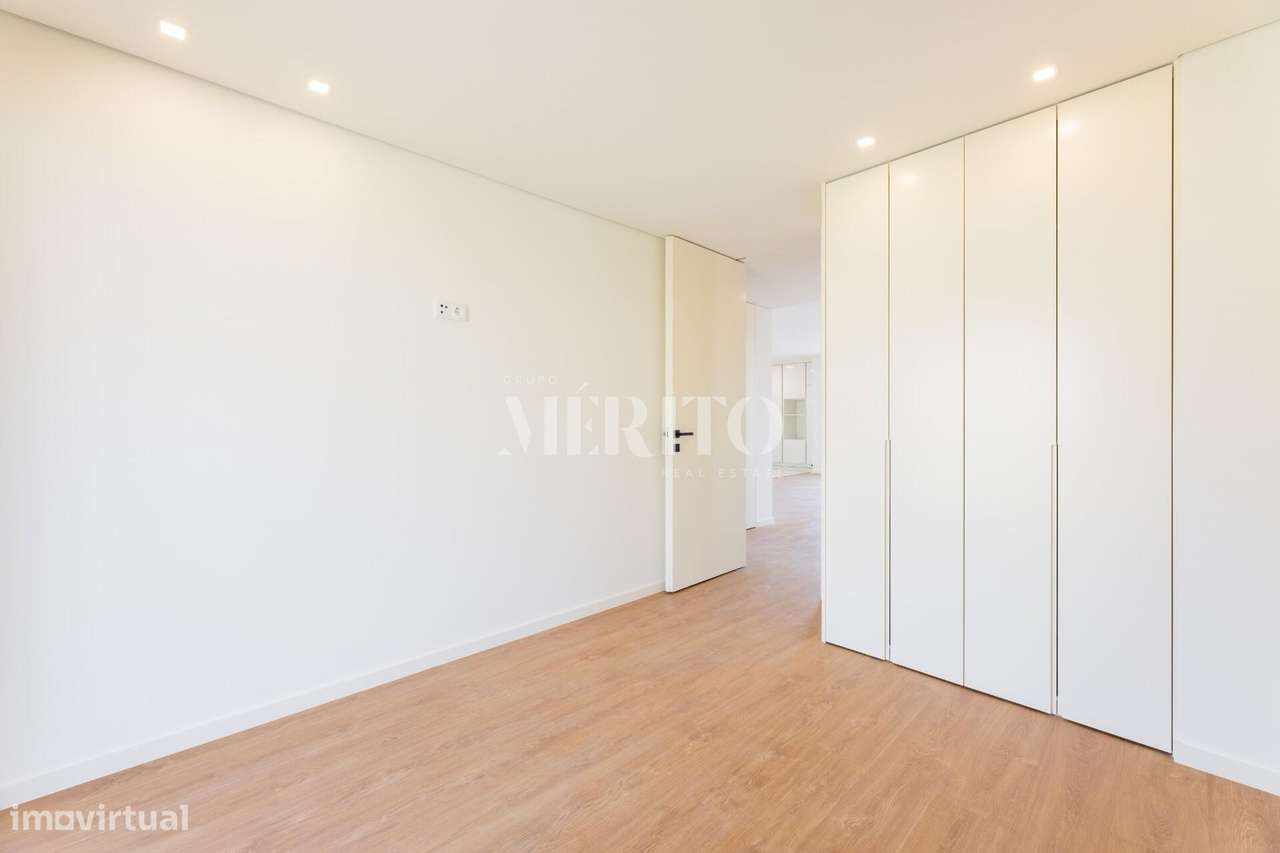 MORADIA T3 GEMINADA - NOVA-28