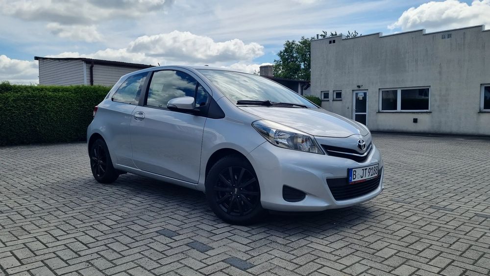 Toyota Yaris III (2011-2019) 1.0 VVT-i Style 2012