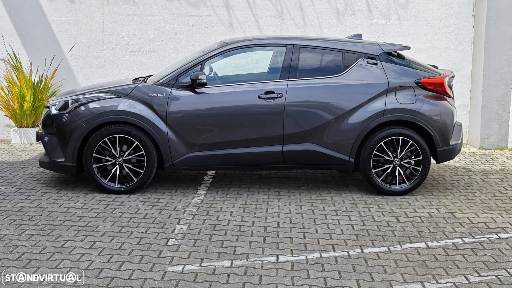 Toyota C-HR 1.8 HSD Exclusive - 3