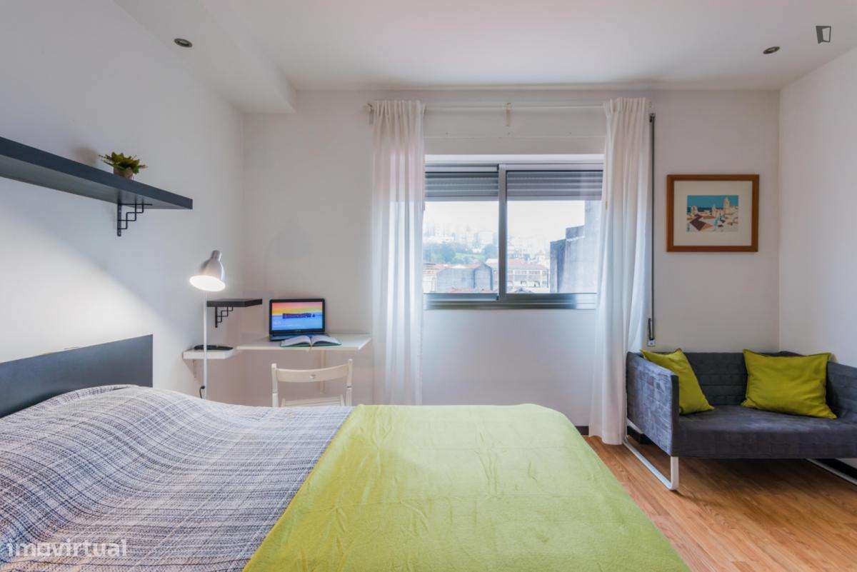 Estúdio - localizado em Baixa Coimbra - Grande imagem: 4/7