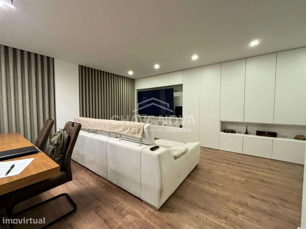 Apartamento Renovado T3 no Centro de São João da Madeira - Grande imagem: 1/17