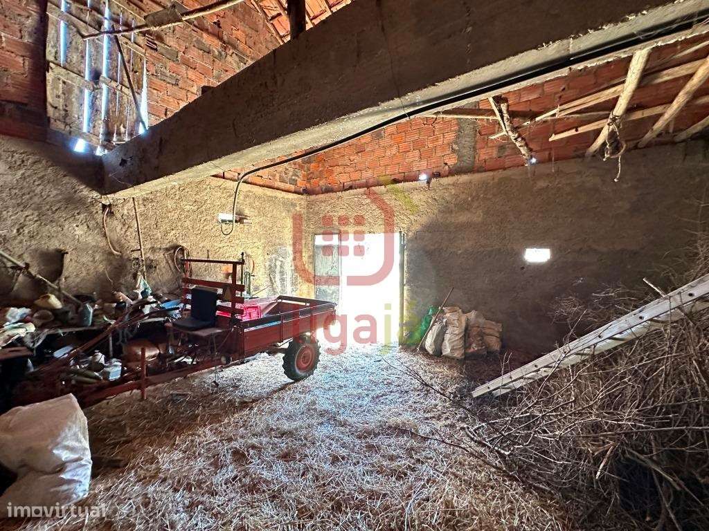 Armazém P/reconstrução - Vilar dos Prazeres!-8