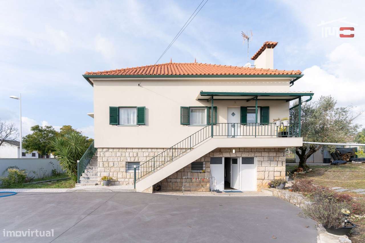 MORADIA T3 REMODELADA | ENTRADA DE FÁTIMA - Grande imagem: 2/27