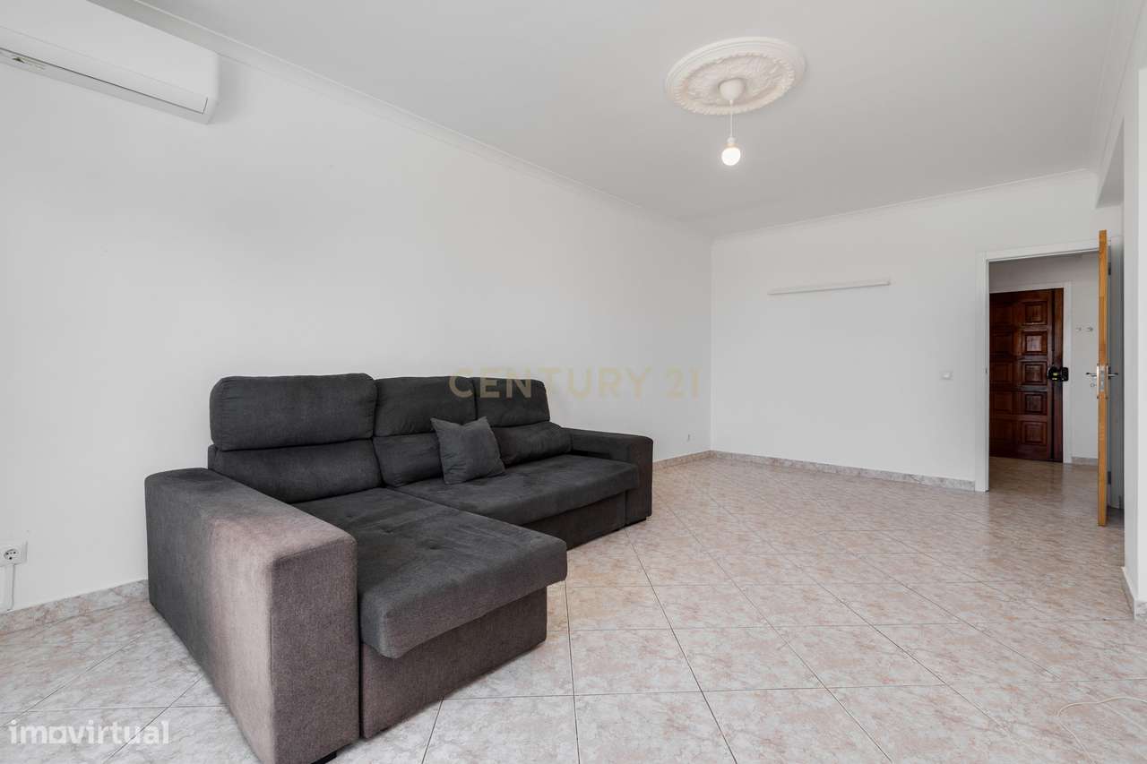 T3 com 155 m² no centro de Olhão | 330.000 €-8