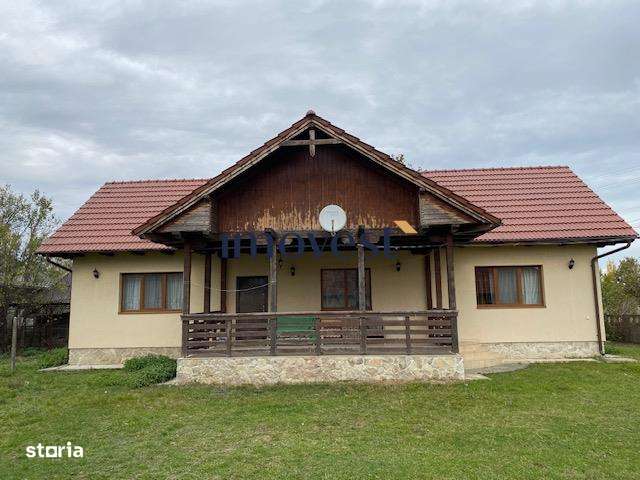 Casa de Vanzare in Valea Vinului - 2 Case cu 3000 mp Teren, Renovate, - Imagine principală: 3/13