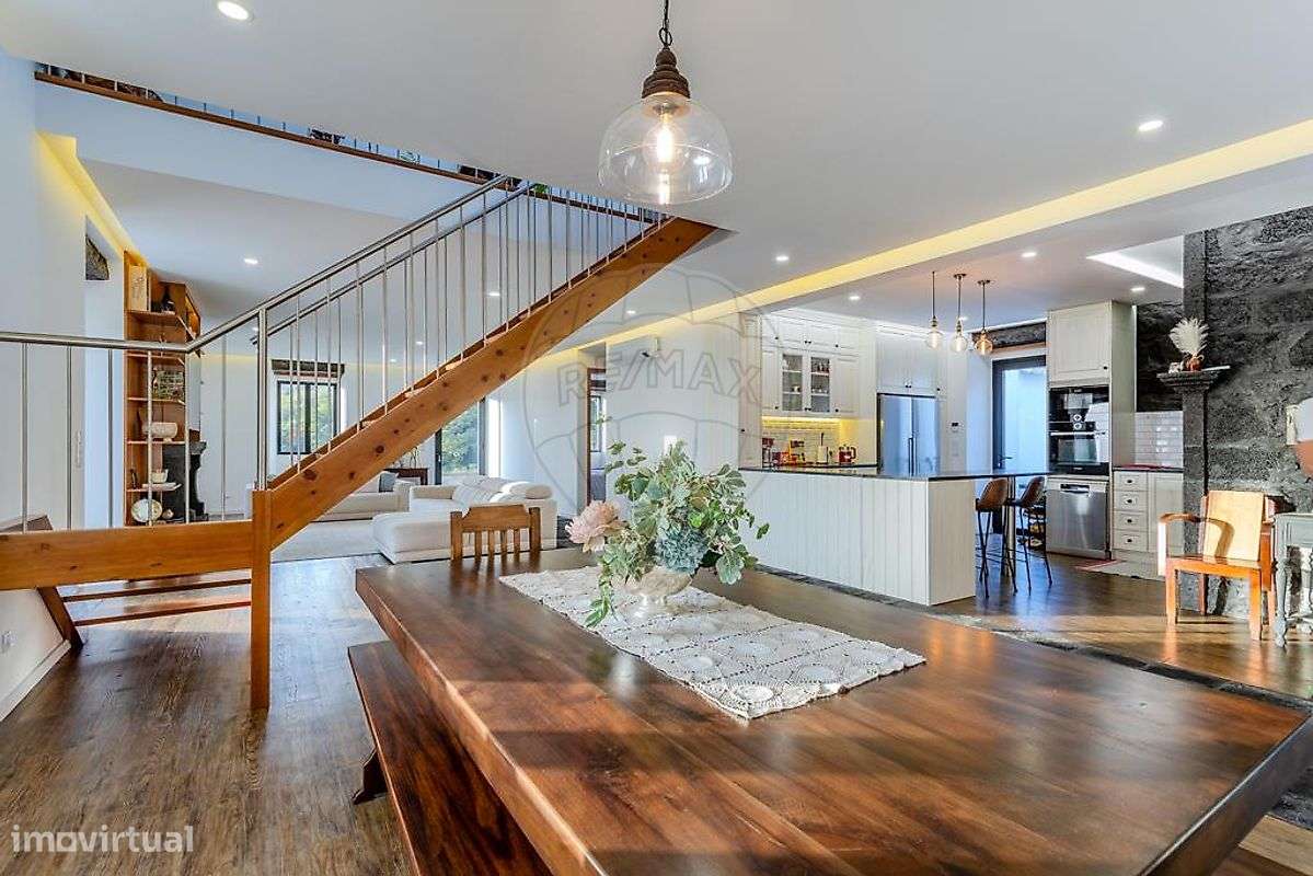 Moradia T4 para venda-8