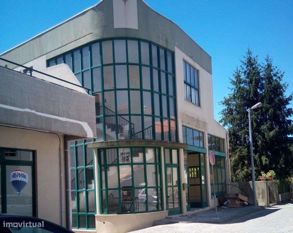 Lugar de estacionamento, Av. António José de Almeida, 277 Viseu - Grande imagem: 3/10