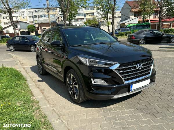 Hyundai Tucson 2.0 CRDI 4WD 8AT Luxury - 5