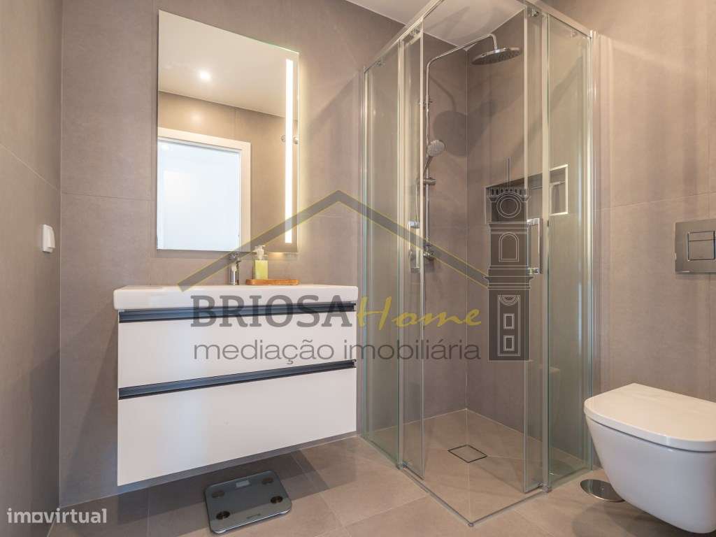 Apartamento T4, com vista mar, na Figueira da Foz-28