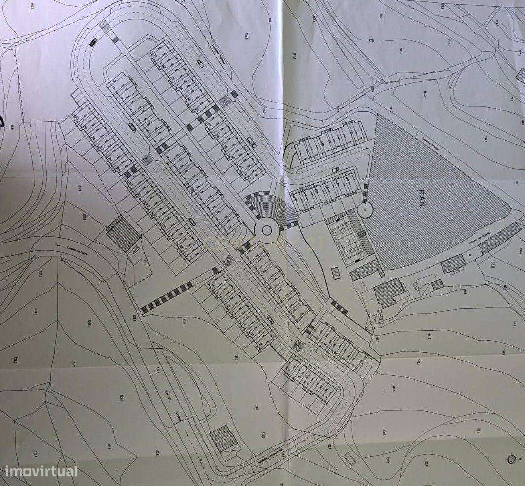 Moradia V3 Geminada em Fornos, Castelo de Paiva Lote 8- Fração F - Grande imagem: 2/9