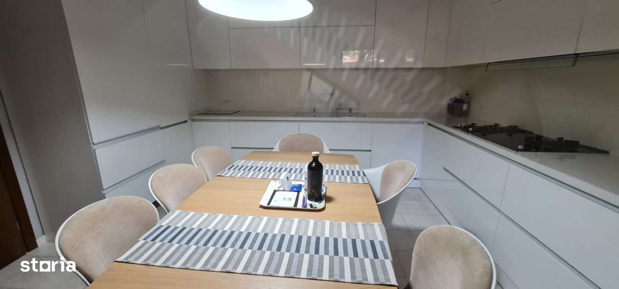 Casa /Vila Lacul Tei D+P+1+M Renovata-18