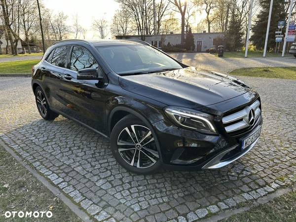 Mercedes-Benz GLA 250 4-Matic - 20