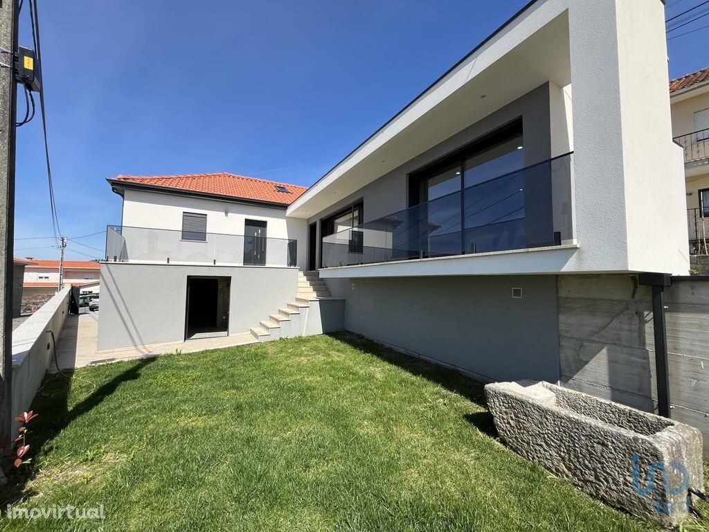 Casa / Villa T3 em Braga de 183,00 m2