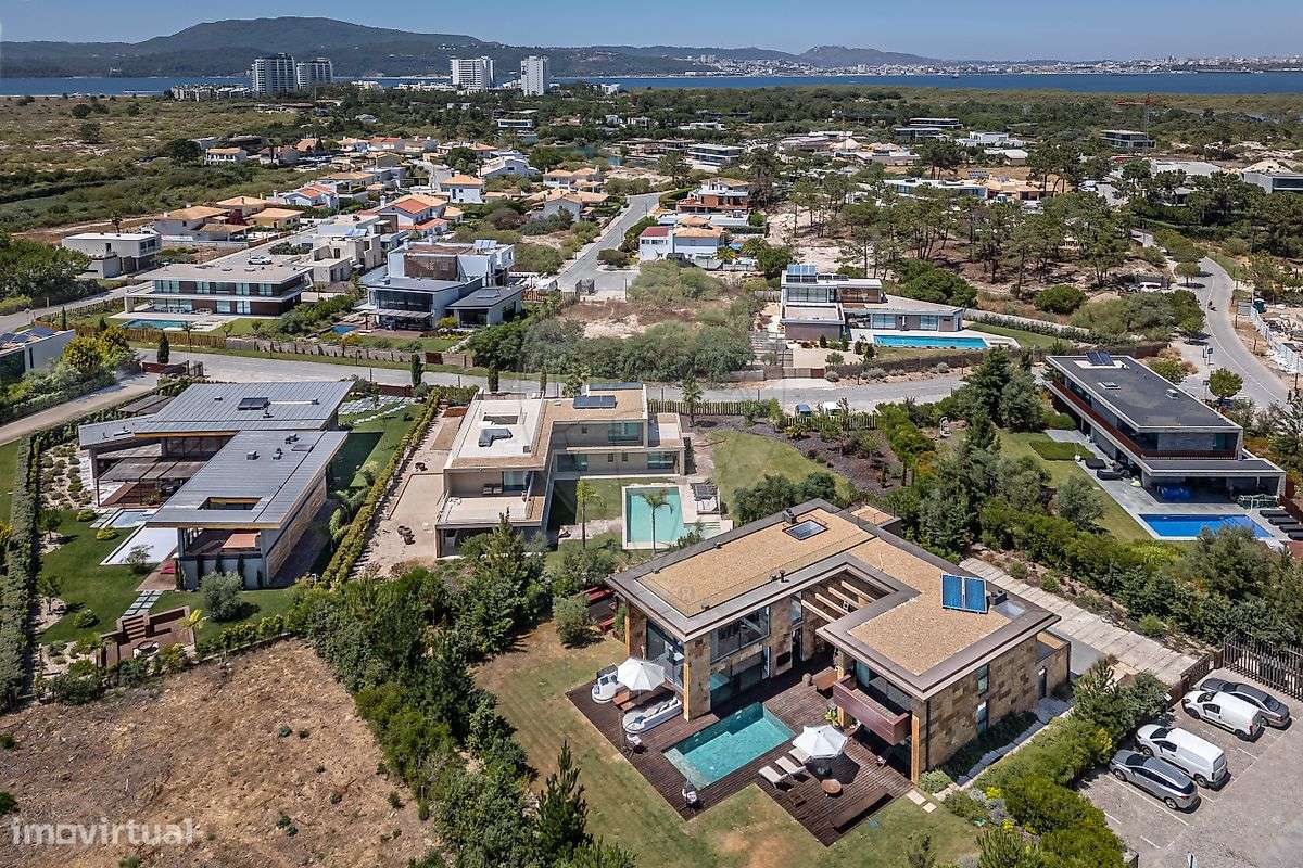 Moradia T4 para venda-7