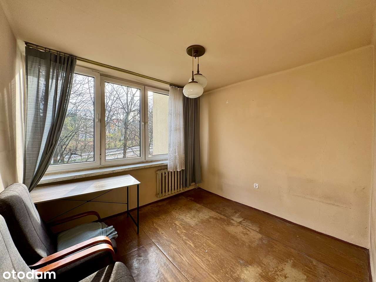 Mieszkanie 3 -pok + osobna kuchnia - do remontu, ul. Piastowska-7