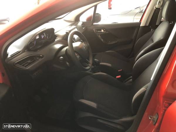 Peugeot 208 1.2 PureTech Active - 13