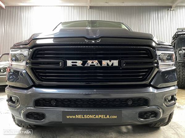 Dodge RAM 1500 5.7 V8 Hemi Bighorn Crewcab - 17