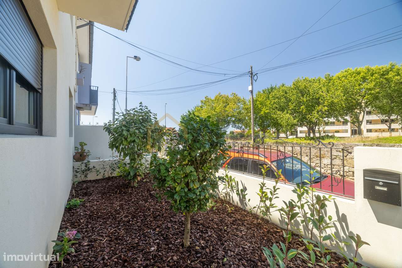 Moradia com 2 Frações Independentes | Senhora da Hora – Matosinhos-23