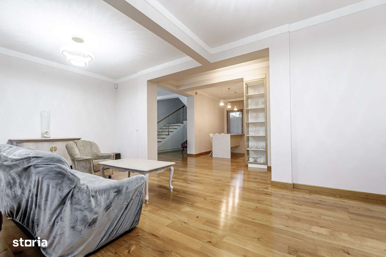 Vilă exclusivistă pe malul Mureșului – design modern si teren generos - Imagine principală: 2/14