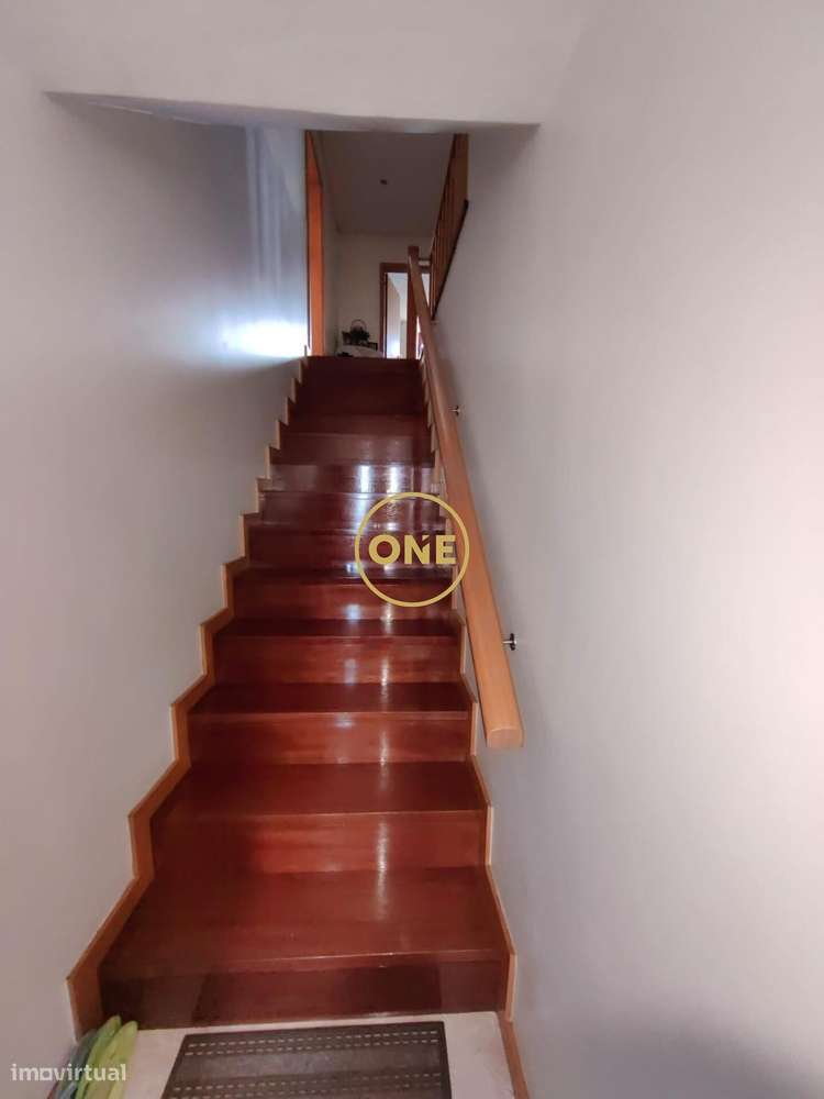 Moradia em Amorim com oportunidades de negócio e investimento - Grande imagem: 5/36