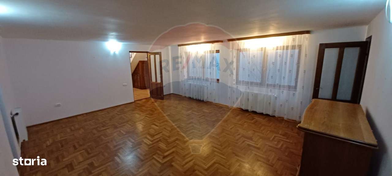 DE INCHIRIAT: Casă / Vilă P+1 - Zona Centrala BAIA MARE - Imagine principală: 5/18