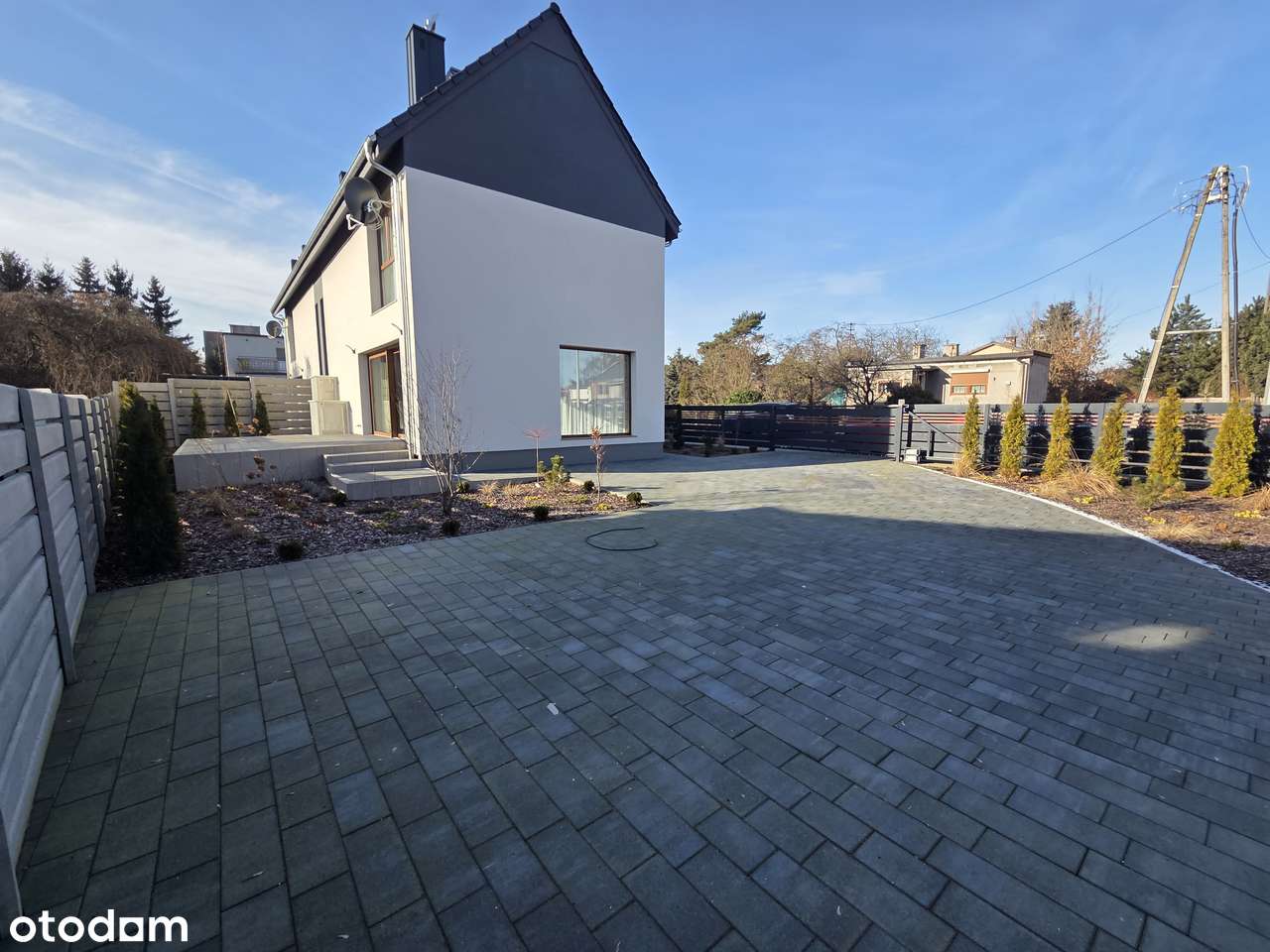 Grunwald - Gotowy, Umeblowany, Wysoki Standard Wykończenia, Garaż-17