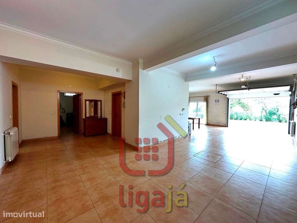 Moradia T5 de Excelência em Ourém!-49