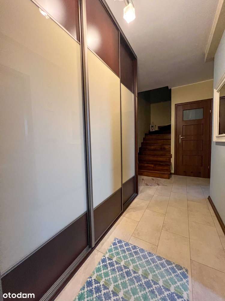 Dwupoziomowe mieszkanie w atrakcyjnej lokalizacji – Nowy Świat-Siedlce-2