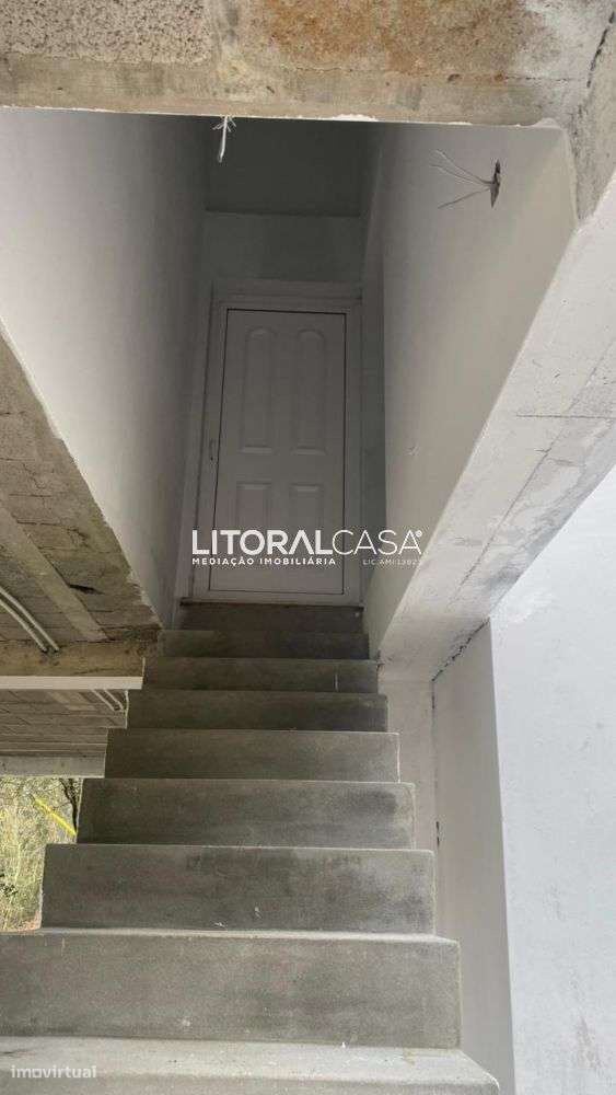 Moradia T3 Remodelada - Silva Escura-37