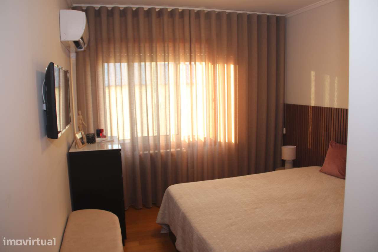 Apartamento T3 com 2 frentes na Maia-18