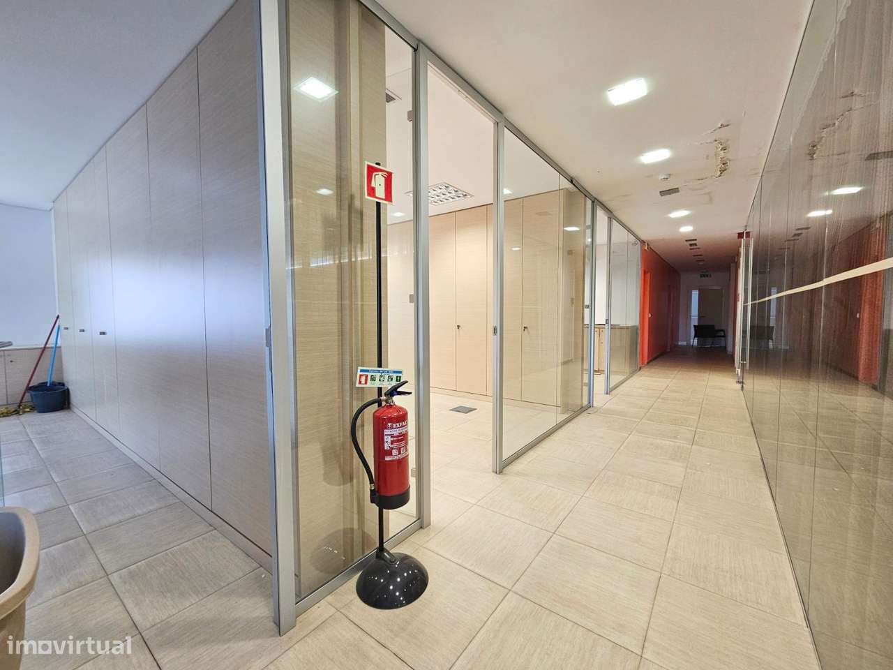 Escritório Venda Carnaxide | 600 m2 | 7 Lug. Estacionamento-8
