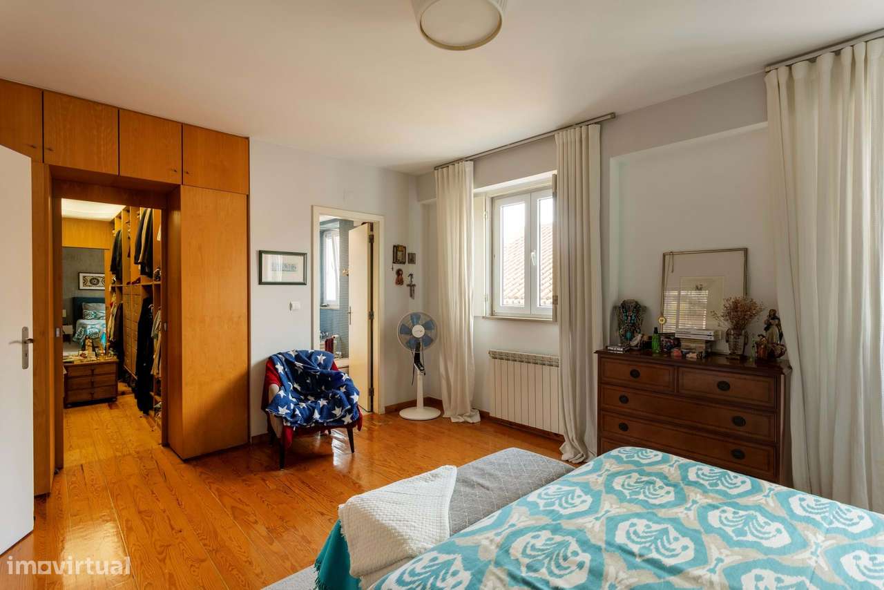 Moradia T6 com garagem, Madragoa, Estrela-10