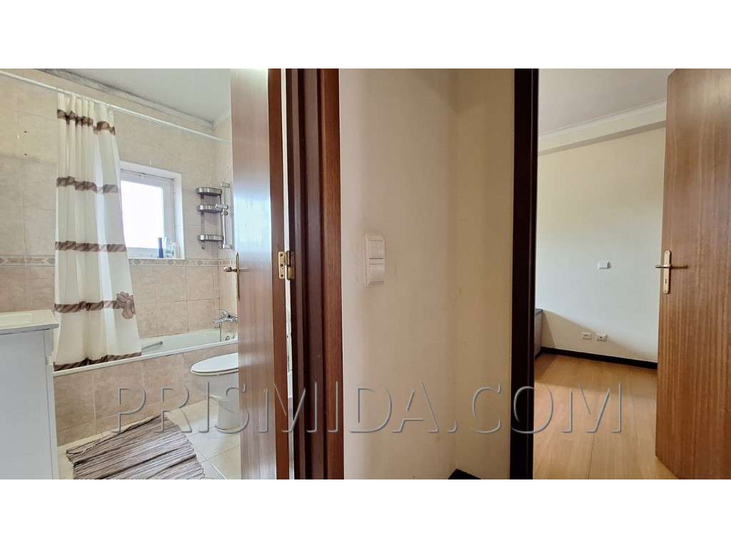 Apartamento T2 condomínio fechado nos Carvalhos (VN Gaia)-8
